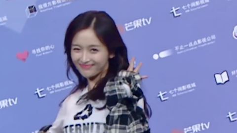 [新闻]181124 跳舞小精灵小选跳“闹闹舞”舞姿优美动感十足