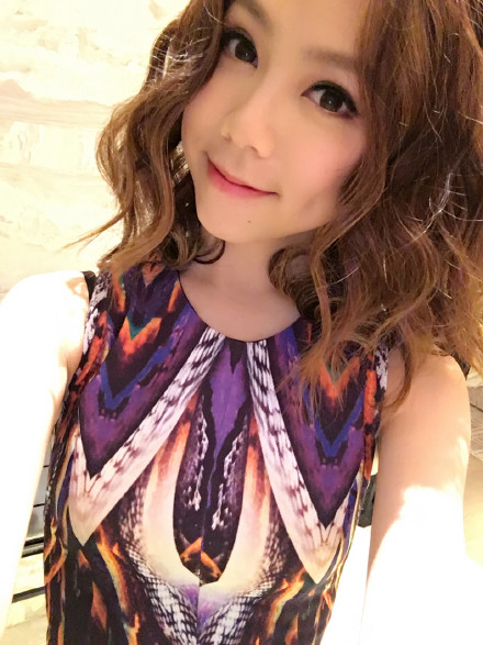 [新闻]160313 邓紫棋演唱会前发自拍 超靓丽美美哒