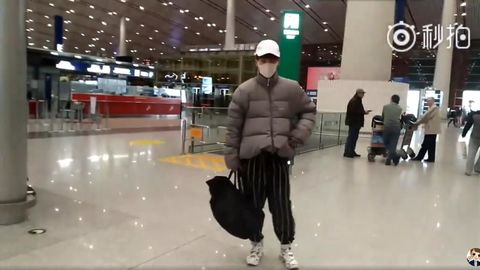 [新闻]171127 徐海乔机场包裹严实 胖嘟嘟的想抱！