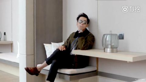 [新闻]171227 张若昀VogueFilm帅气瞬间来袭 魅力溢出屏幕