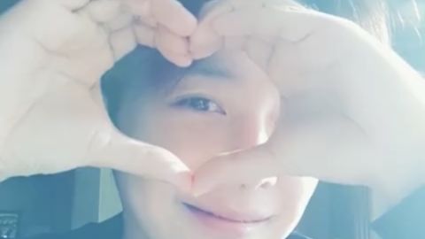 [分享]180217 徐海乔“抖”出花式比心 高冷表情与可爱动作制造反差萌