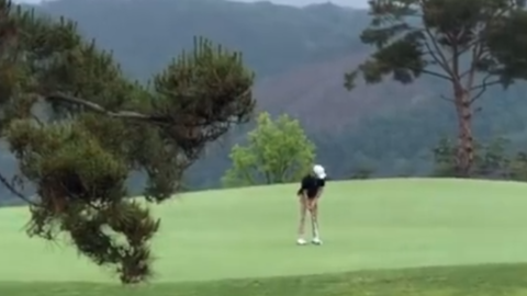 [分享]180519 高糊也是爱！来领略专业球手宋仲基的球场风采