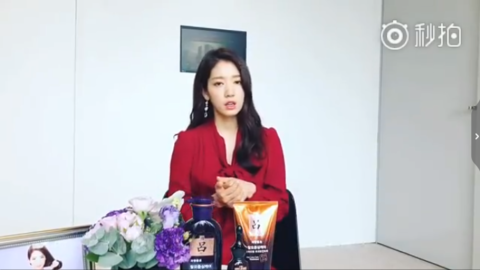 [新闻]180830 欧尼传授洗头技巧视频第二弹 赶紧学习起来吧