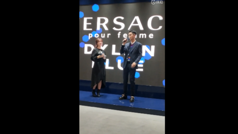 [新闻]181128 熊梓淇现身上海出席品牌活动 借机表白小浣熊并透露自己已录三首新歌
