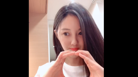 [分享]181203 为你咬下一颗心！孝敏来给你的周一打气啦！