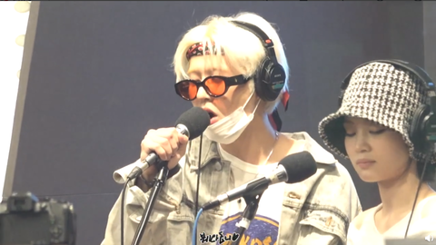 [新闻]190604 B.I李遐怡‘李秀贤的提高音量’,NO ONE现场live一如既往稳定的现场加满满的swag