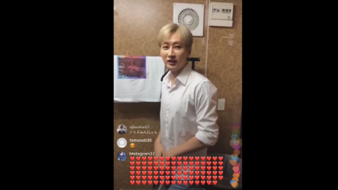 [分享]190802 利特-银赫化妆间直播 性感小盒在线更衣（？）