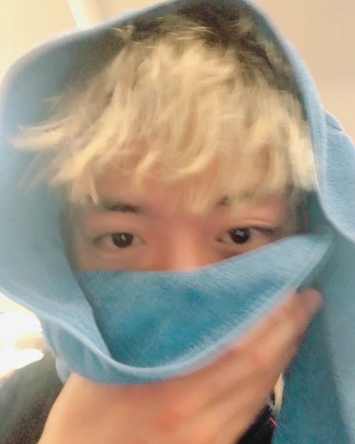 [新闻]180626 这是什么男友视角？来自漫撕男正信的Face Time