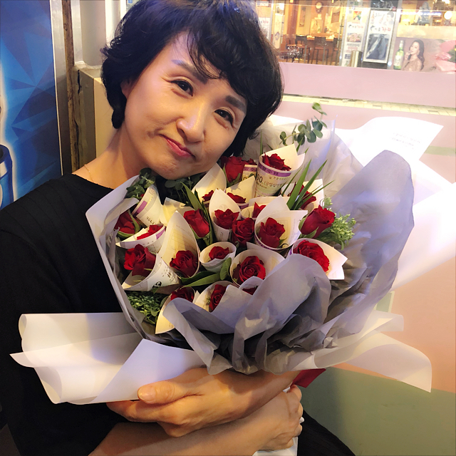 [分享]180922 乖女儿LE 为妈妈送花庆生