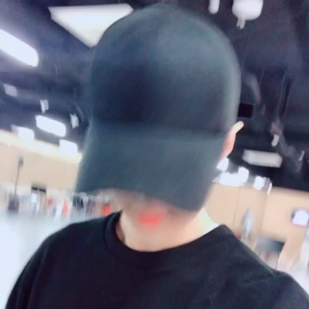 [分享]181013 《铁面人》首演顺利结束！音乐剧演员李在焕只走拿奖路吧