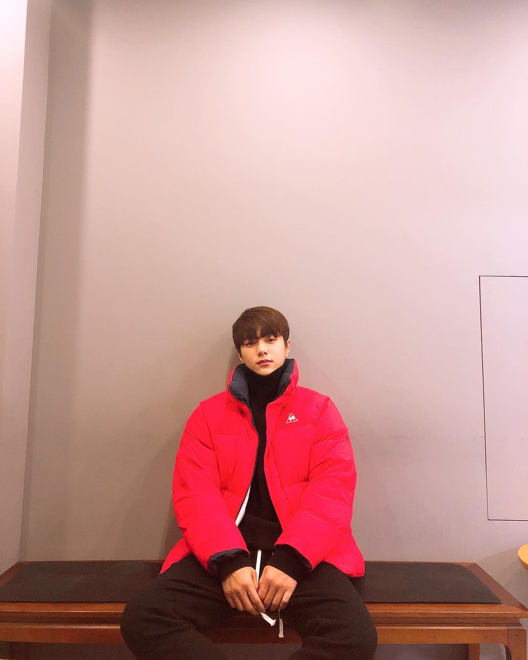 [分享]181207 红红火火的喜庆明洙 提前到来的圣诞节气氛！