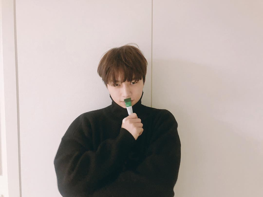 [分享]181217 来自深夜美男L的福利 暖暖的很贴心 