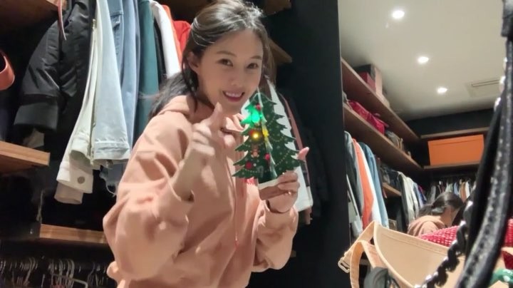 [分享]181224 Merry Chiristmas！T-ARA集体上线送平安夜祝福