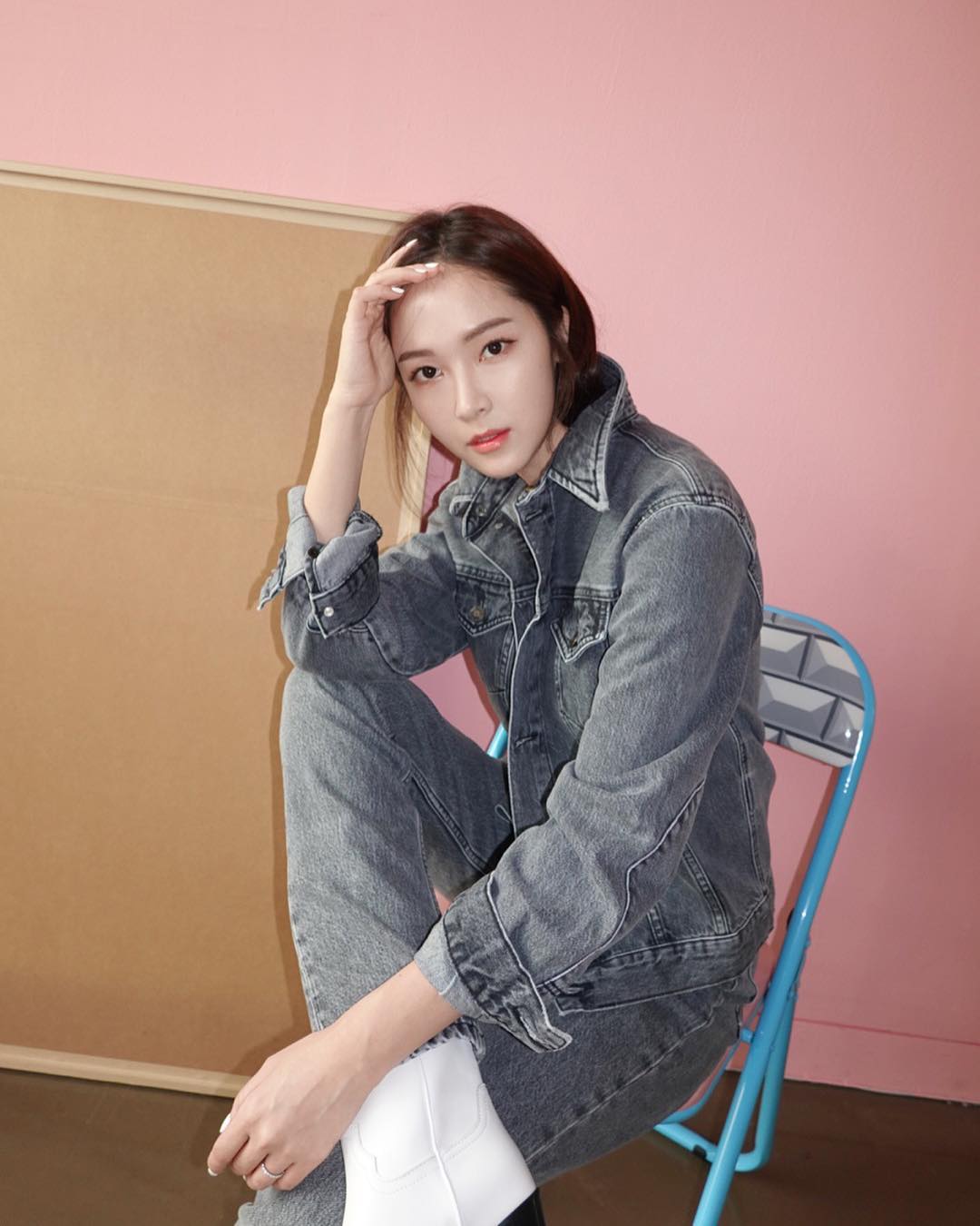 [分享]190131 “好帅的一女人！”Jessica郑秀妍与众不同的牛仔时尚展现