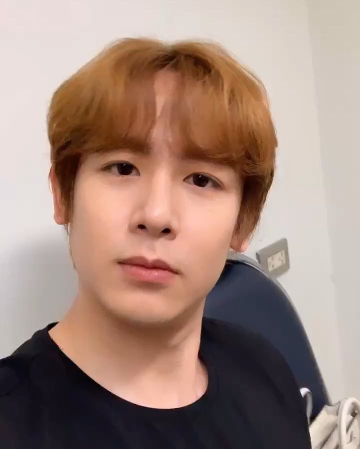 [分享]190203 迷之特效视频中毒 这位帅哥！好看的脸不是这么用来玩的呀