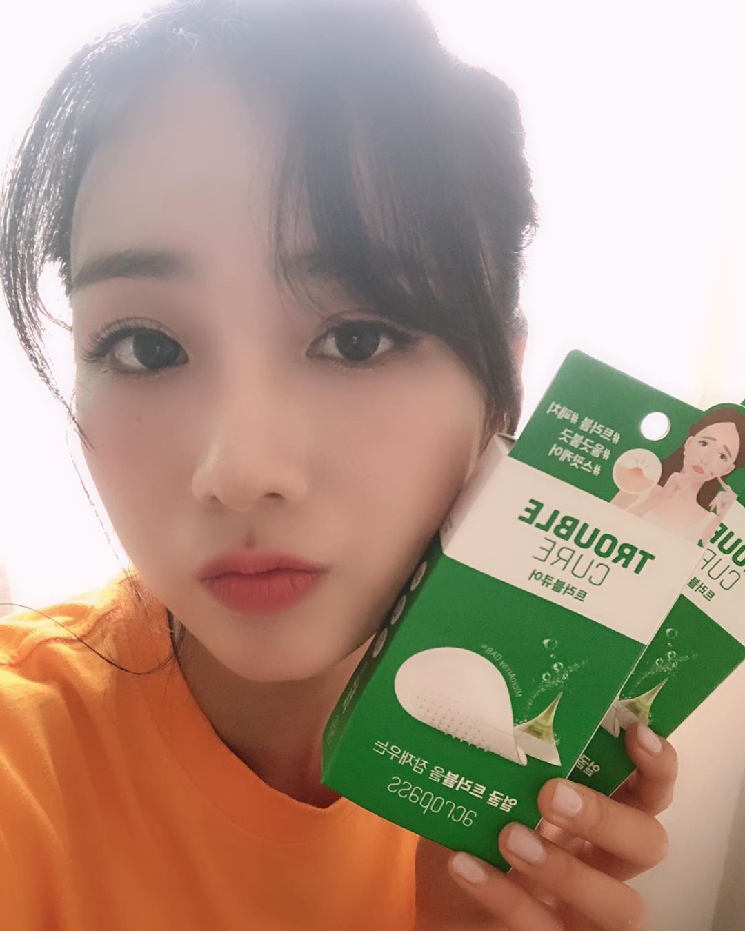 [分享]190714 称职的代言人上线 普美晒无暇肌肤为痘痘贴做宣传