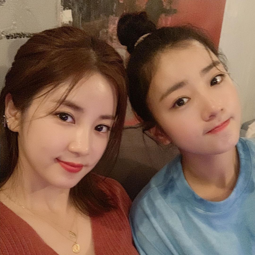 [新闻]190729 普美X初珑，美貌姐妹愉快的台湾逛吃旅行记！