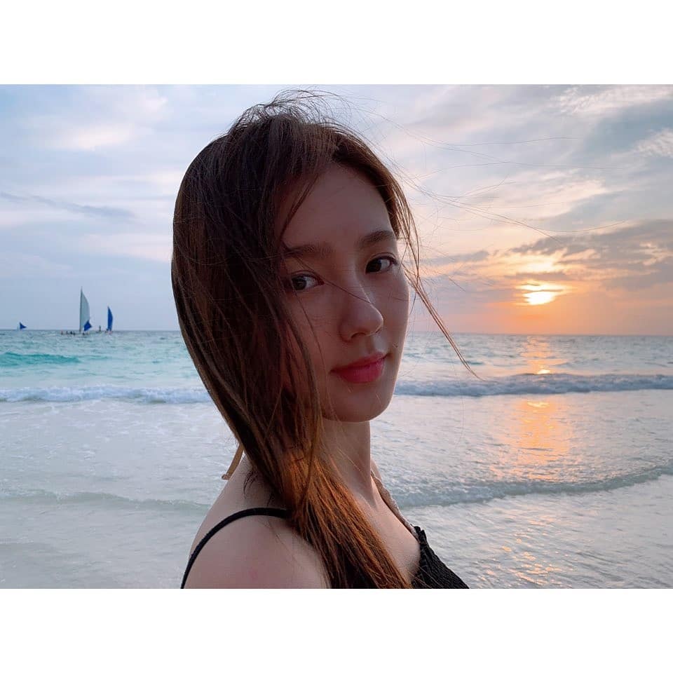 [新闻]190817 美延海边美照，想和Neverland一起看的天空和大海