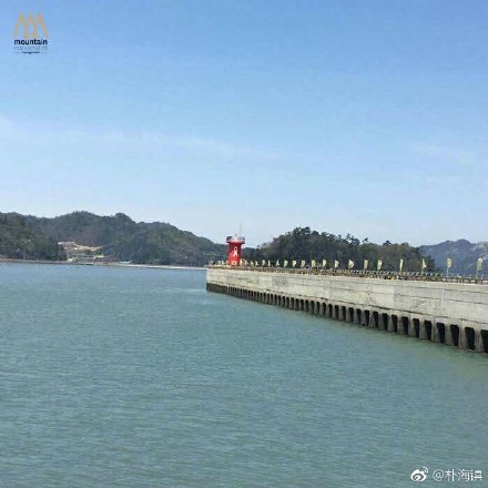[新闻]170417 “快回来吧！”暖心朴海镇为“世越号”遇难者祈祷