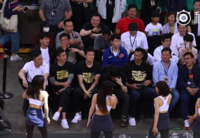 180501【白敬亭】小白全程无视啦啦队小姐姐热舞