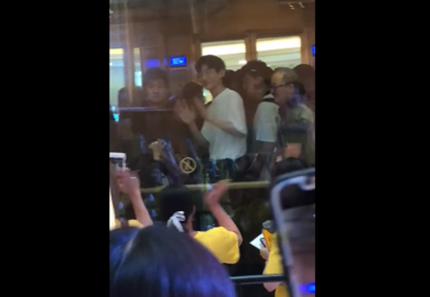 180715【白敬亭】欧舒丹活动 小白与粉丝打招呼