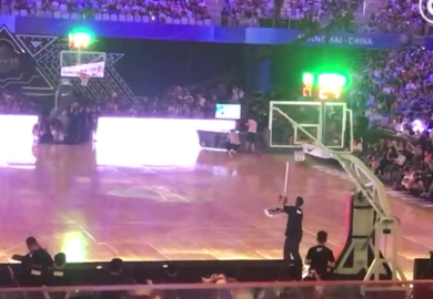 180915【白敬亭】一个被白敬亭扔了就下不来的球