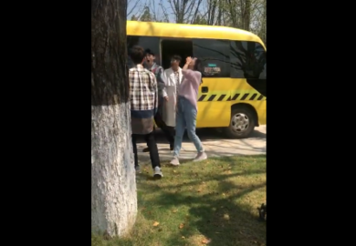 180929【白敬亭】《明星大侦探》第四季开录上班路透