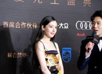 [新闻]151207 时尚先生盛典星光熠熠 郭碧婷大秀好身材