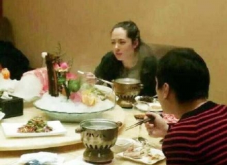[新闻]160131 郭碧婷王思聪约饭局  网友：再切磋撩妹技能