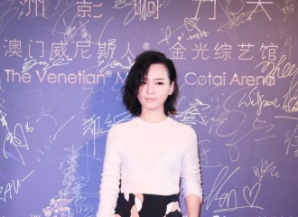 [新闻]160416 周笔畅再获最佳女歌手 扫奖王实力拿奖