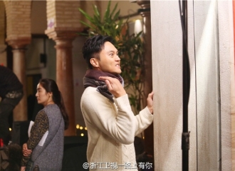 [新闻]160421 《一路上有你》新一波剧照来袭：艺轩抢夺袁咏仪心，智霖哥遭遇危机