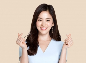[新闻]160609 新罗免税店全新广告图公开  乔妹给你送爱心啦！