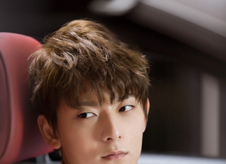 [新闻]160716 陈翔、安悦溪组“七号夫妇” 重现经典“树咚”甜蜜发糖