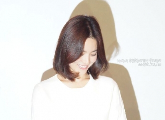 [分享]160726 闪光灯下也淡然自若的女子 乔妹微微一笑很倾城