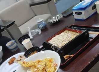 [分享]160916 一到公演准时上线的荞麦面！洪基INS食物大吐槽