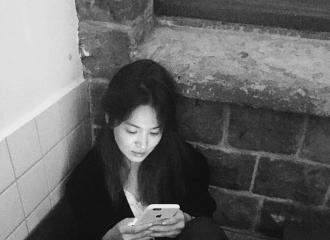 [新闻]161001 暖暖的乔妹在黑暗中闪闪发亮