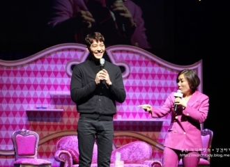 [分享]161117 网友分享TalkConcert饭拍 金宇彬笑容灿烂气氛融洽