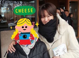 [新闻]170107 路人偶遇乔妹 文艺乔的日常
