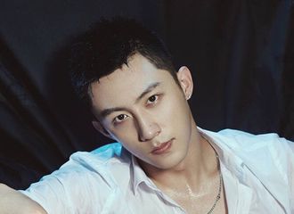 [新闻]170209 黄景瑜录制真人秀人气火爆 展现“男主光环”