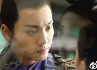 [新闻]170216 《醉玲珑》发狗粮 陈伟霆刘诗诗深情相望