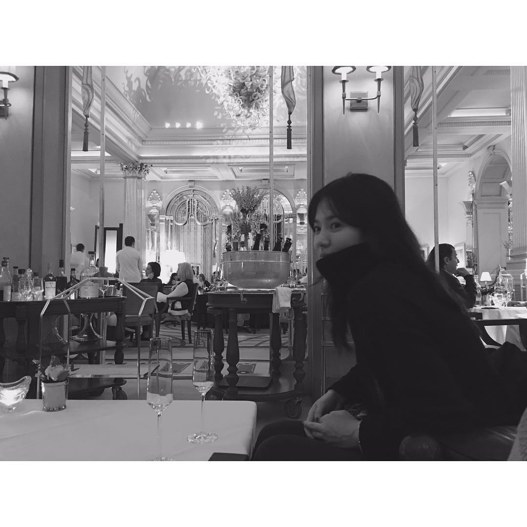 [新闻]170218 美乔终于冒泡！在餐厅中的“优雅知性乔”