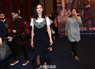 [新闻]170224 刘诗诗优雅现身《黎明决战》发布会 全程笑容好评