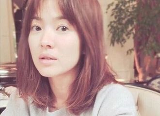 [分享]170319 日常VS画报 冻龄女神“浓妆淡抹总相宜”