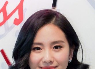 [新闻]170414 刘诗诗复古短发亮相香奈儿品牌活动 甜美非常