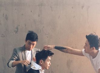 [新闻]170620 张若昀工作室宣布 的的将在10月登上《红秀GRAZIA》封面
