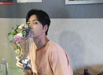 [新闻]170627 期待腹黑仙贝快回归 我们要看“撕漫男”