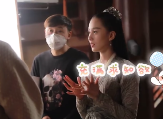 [新闻]170630 《醉玲珑》曝刘诗诗片场花絮 凤主演戏卖萌两不误