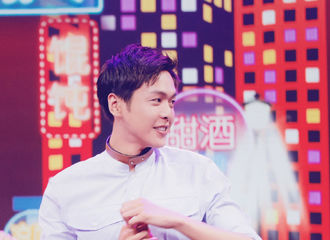 [新闻]170812 《天天向上》20170811期：张若昀为长沙美食打call