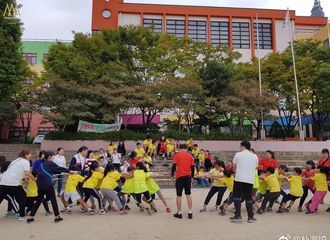 [新闻]171001 海镇的善心之路行进中 为小可爱们送上餐车
