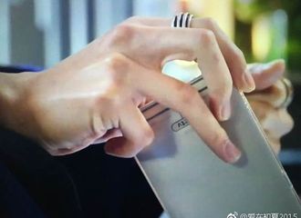 [分享]171010 张若昀局部特写照 自带演技的修长双手